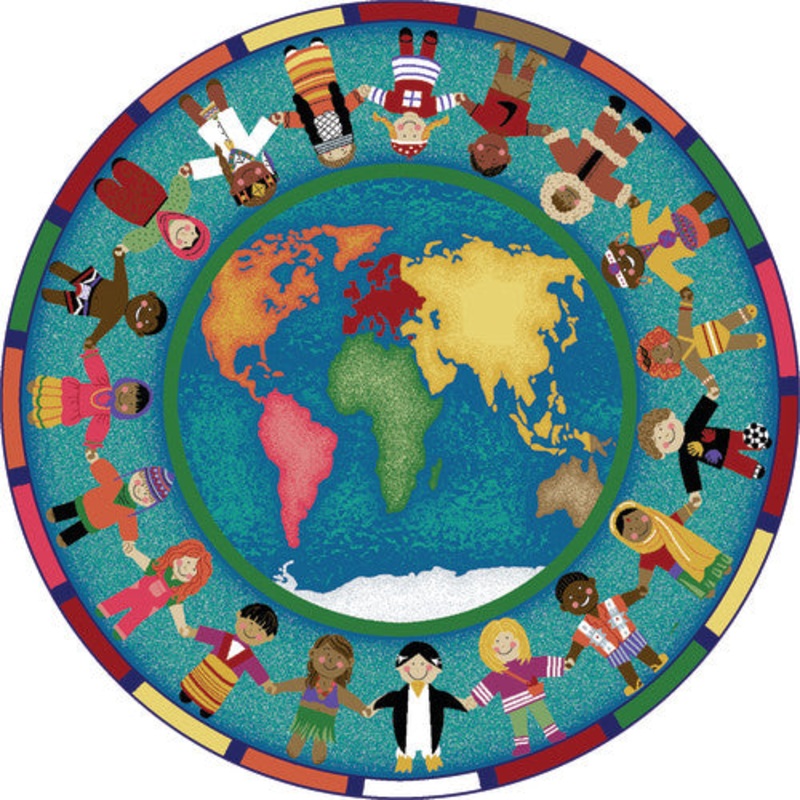 Hands Around the World Rug, 7’7″ Round