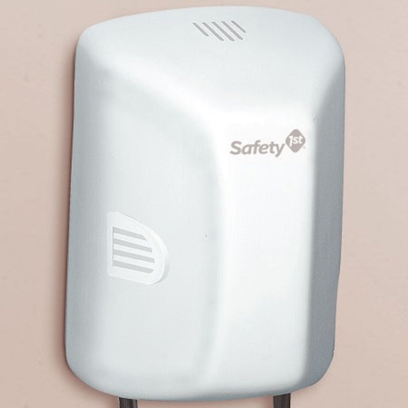 Safety 1st Outlet Cover with Cord Shortener