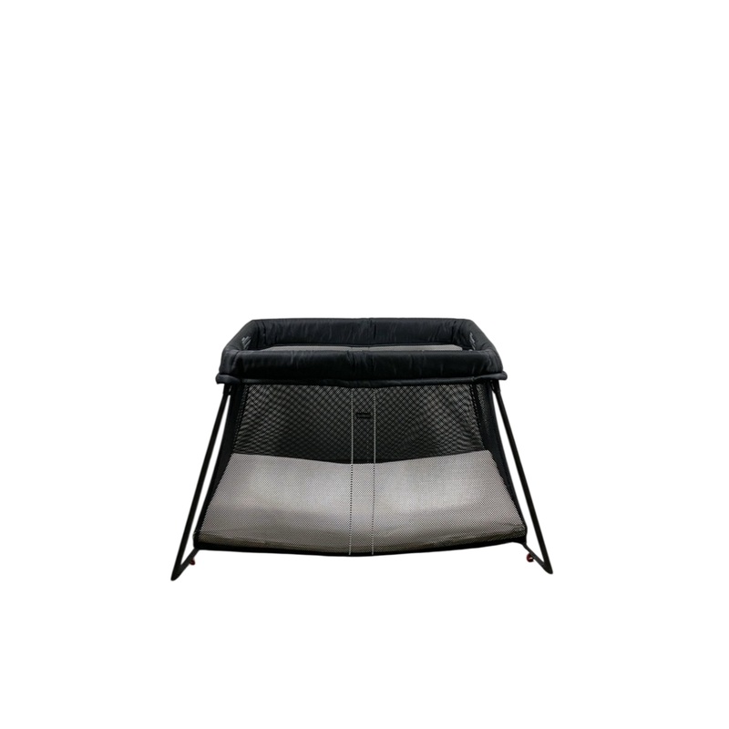 BabyBjorn Travel Crib Light Bundle with Fitted Sheet, Black