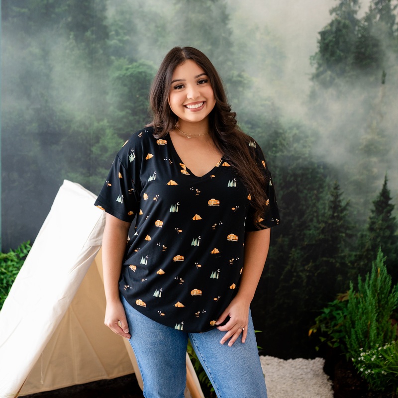 Women’s Relaxed Fit V-Neck in Under the Stars