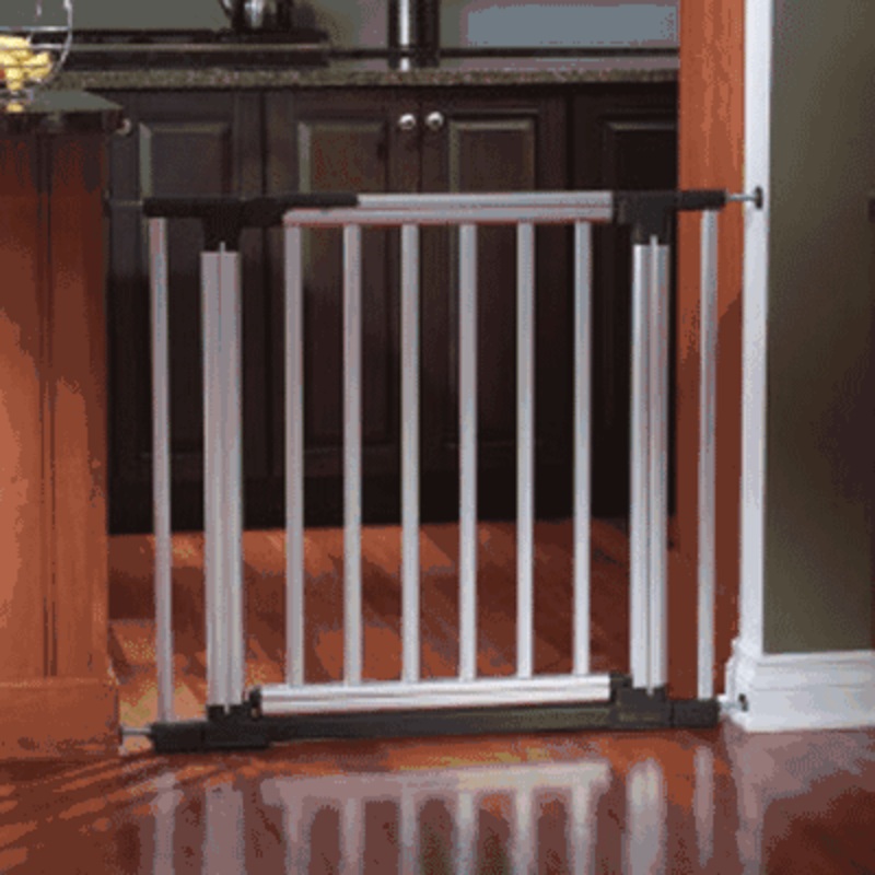 KidCo Metro Gateway in Aluminum Gate