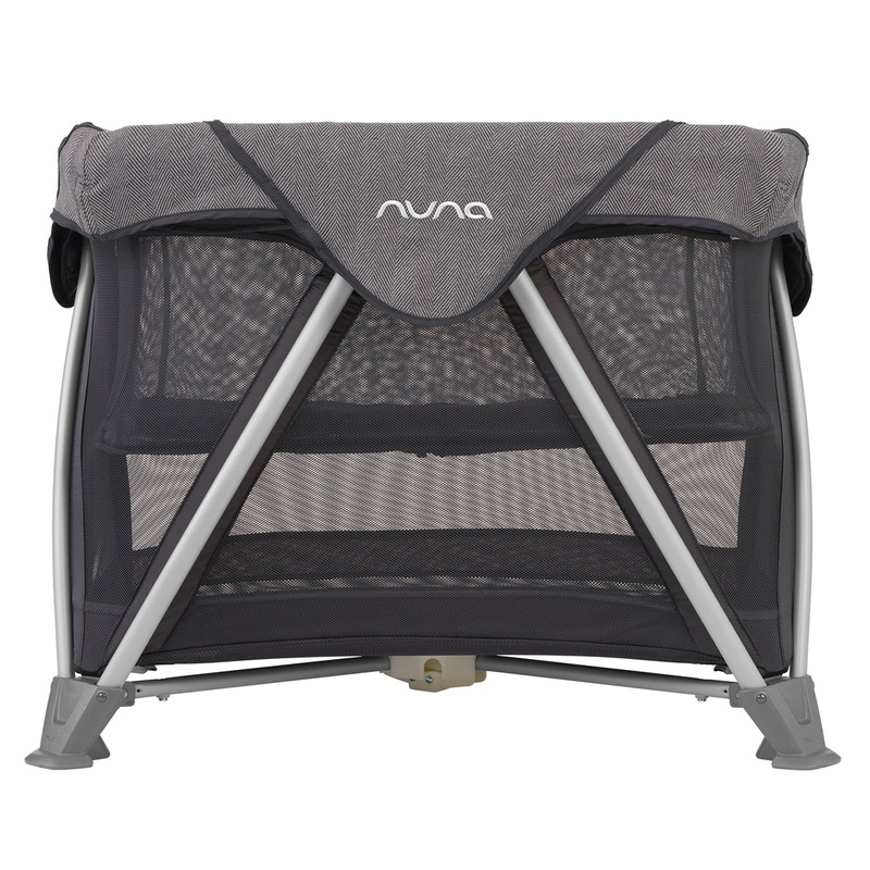 Nuna SENA Aire Mini Playard – Iron