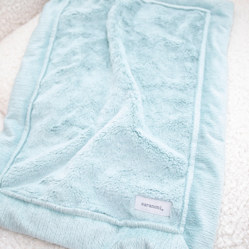 Dew Lush Blanket – Mini