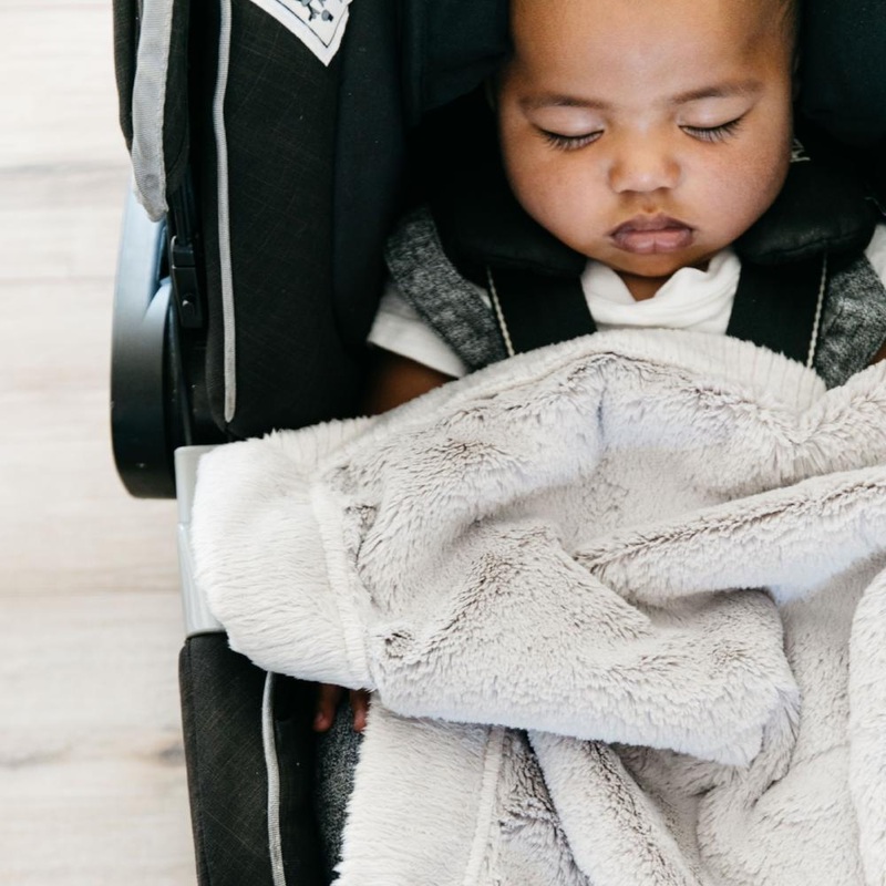 Saranoni Feather Lush Mini Blanket
