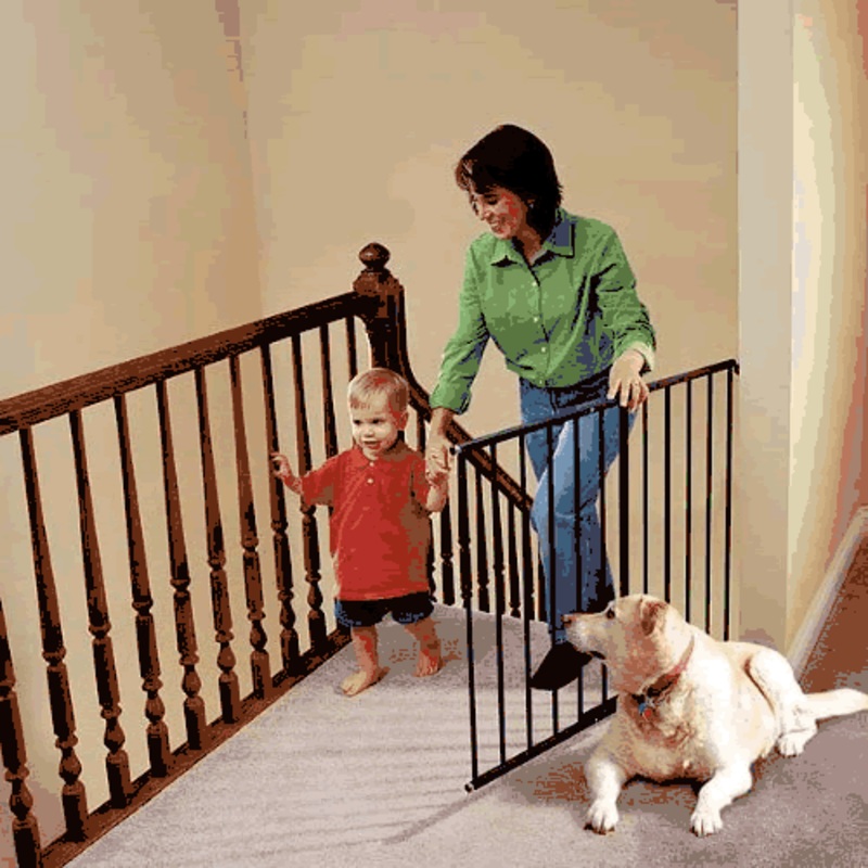 Kidco Safeway Wall Mounted Gate – Black