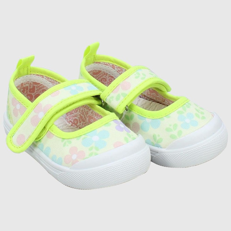 Girls’ Shoes