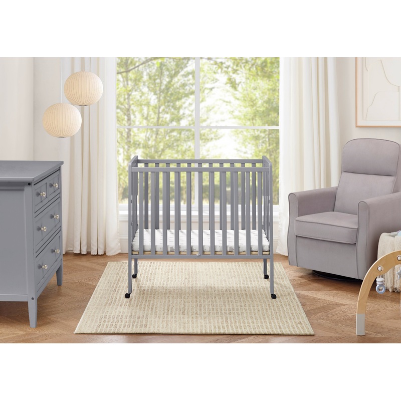 Lee Portable Folding Mini Crib with 1.5-Inch Mattress