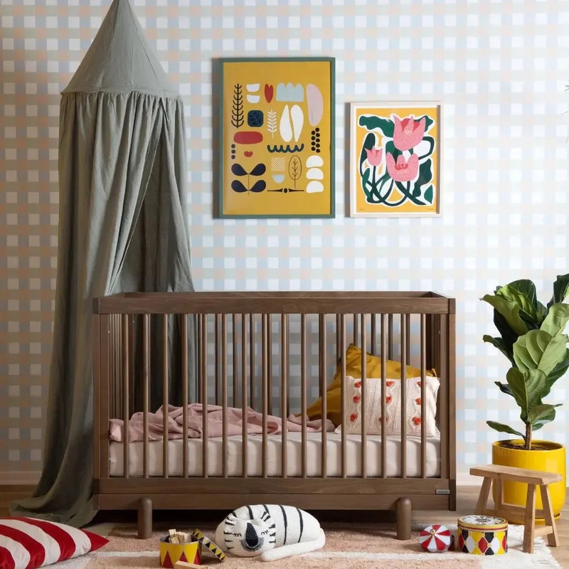 Dadada – Bliss 4-in-1 Convertible Crib – Walnut