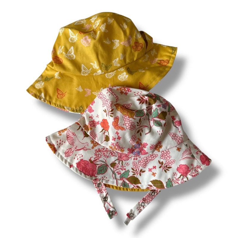 Organic Reversible Bucket Sun Hat – Peace XXS (0-3 months)