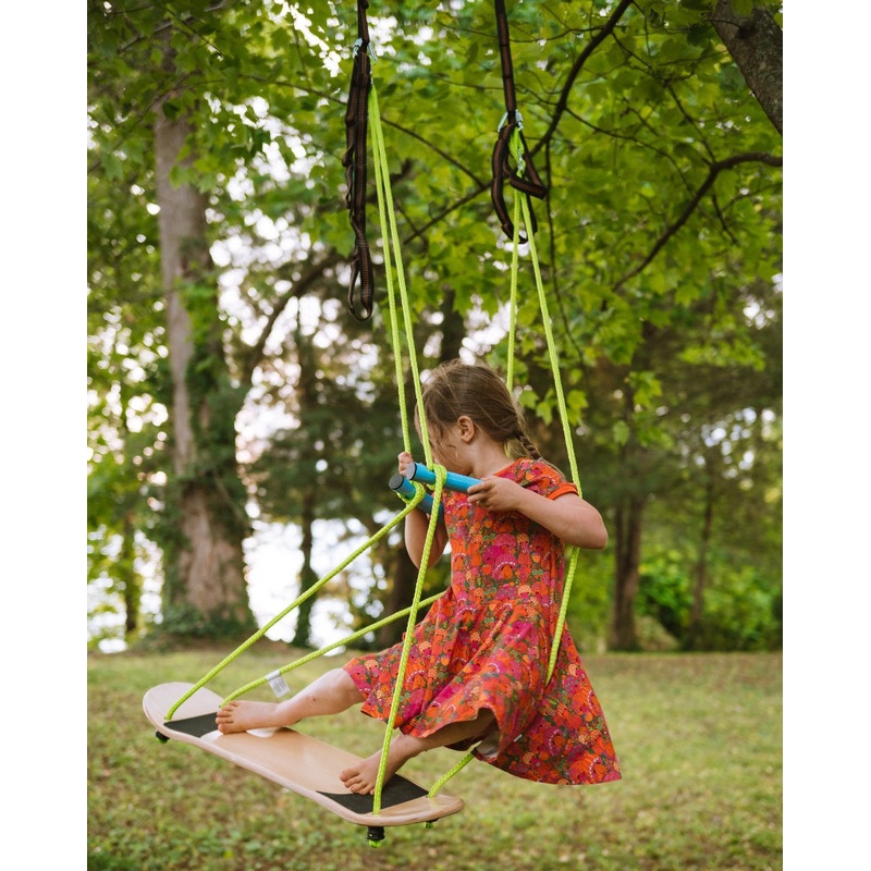 Adventure Skateboard Swing